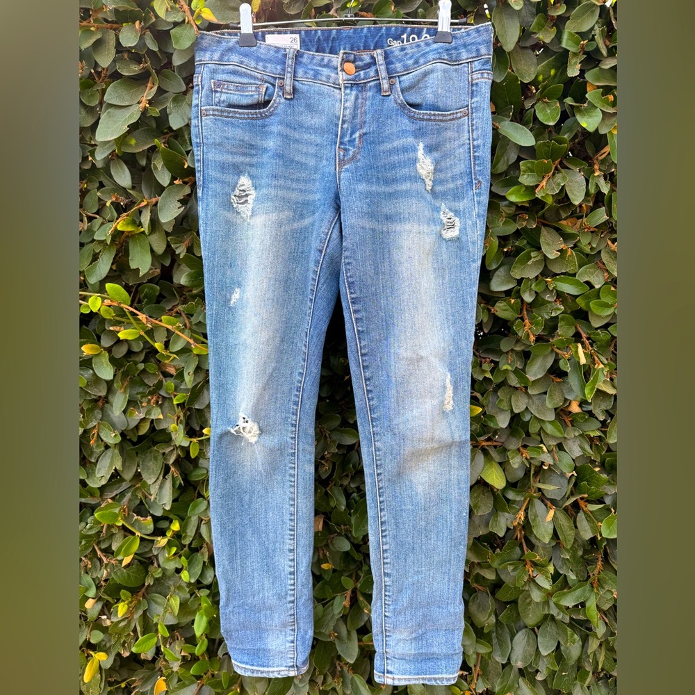 Gap 1969 Always Skinny Jeans in size 26